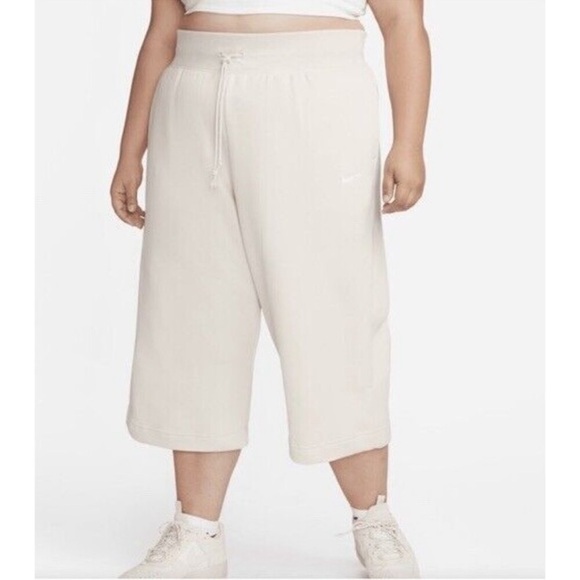 Nike Women's Sportswear Phoenix Fleece High-Waisted Cropped Wide Leg Sweats NWT - Picture 2 of 14